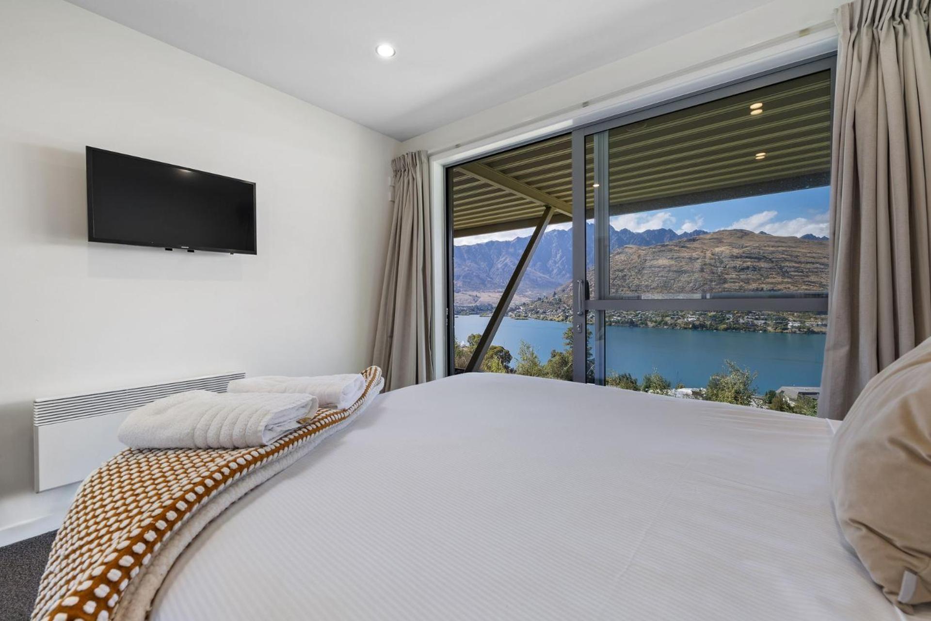 Remarkable Views On Goldrush Holiday home *